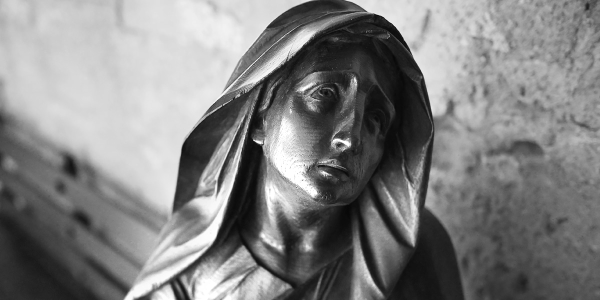 Mary, mother of Jesus, wooden statue